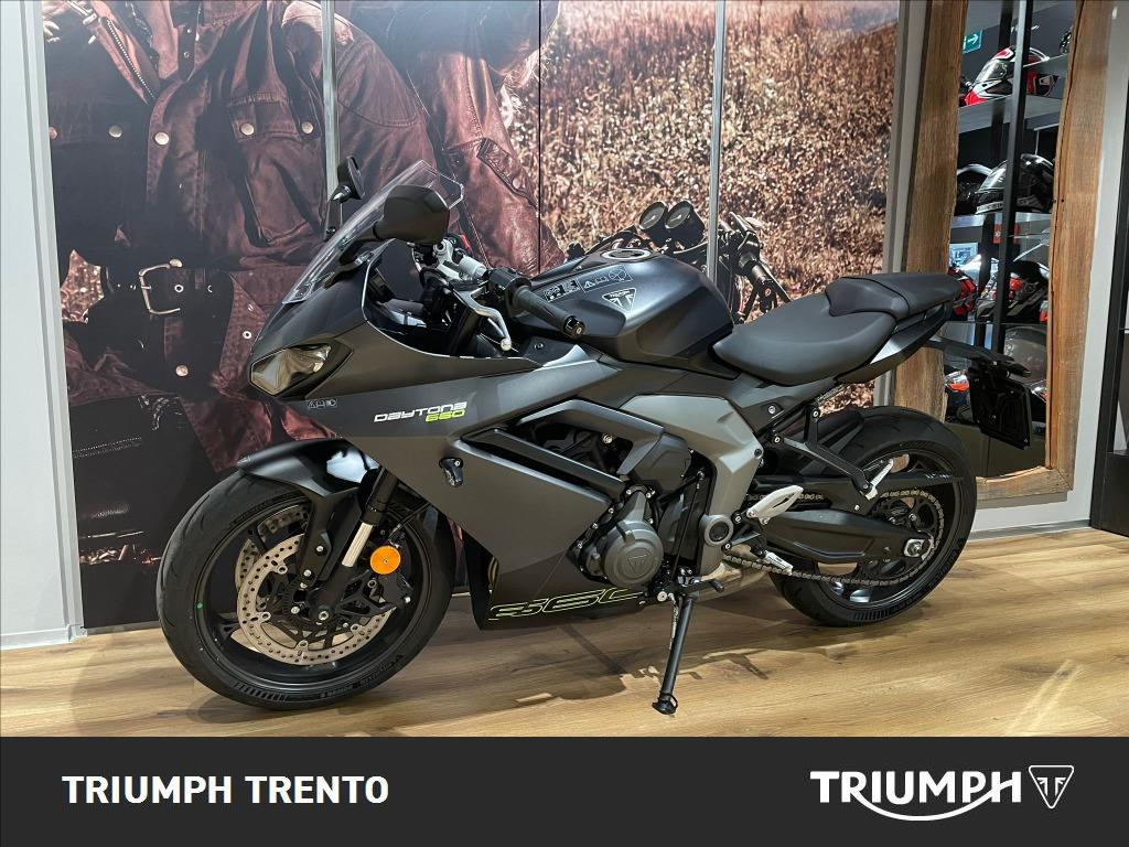 TRIUMPH Daytona 660 Abs