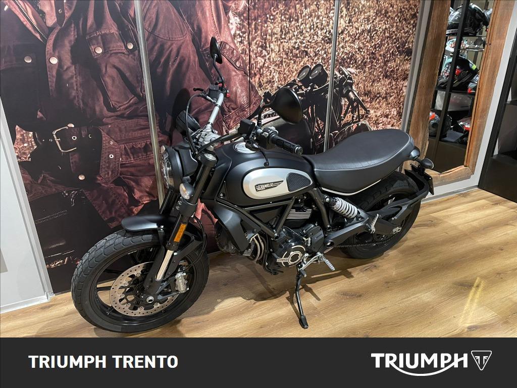 DUCATI Scrambler 800 Icon Dark